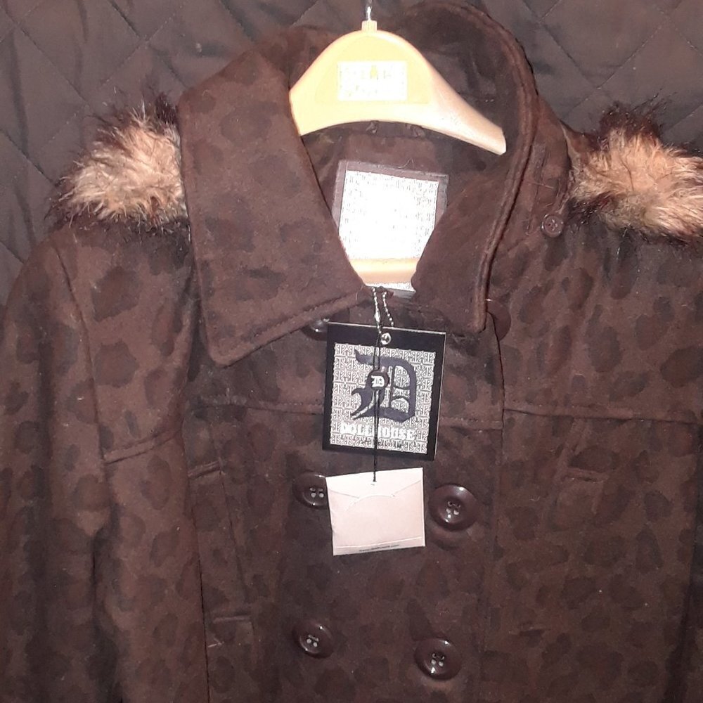DOLLHOUSE OUTERWEAR NWT PEACOAT